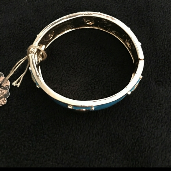 NWOT Fox Teal Blue Enamel Cuff - Picture 3 of 5